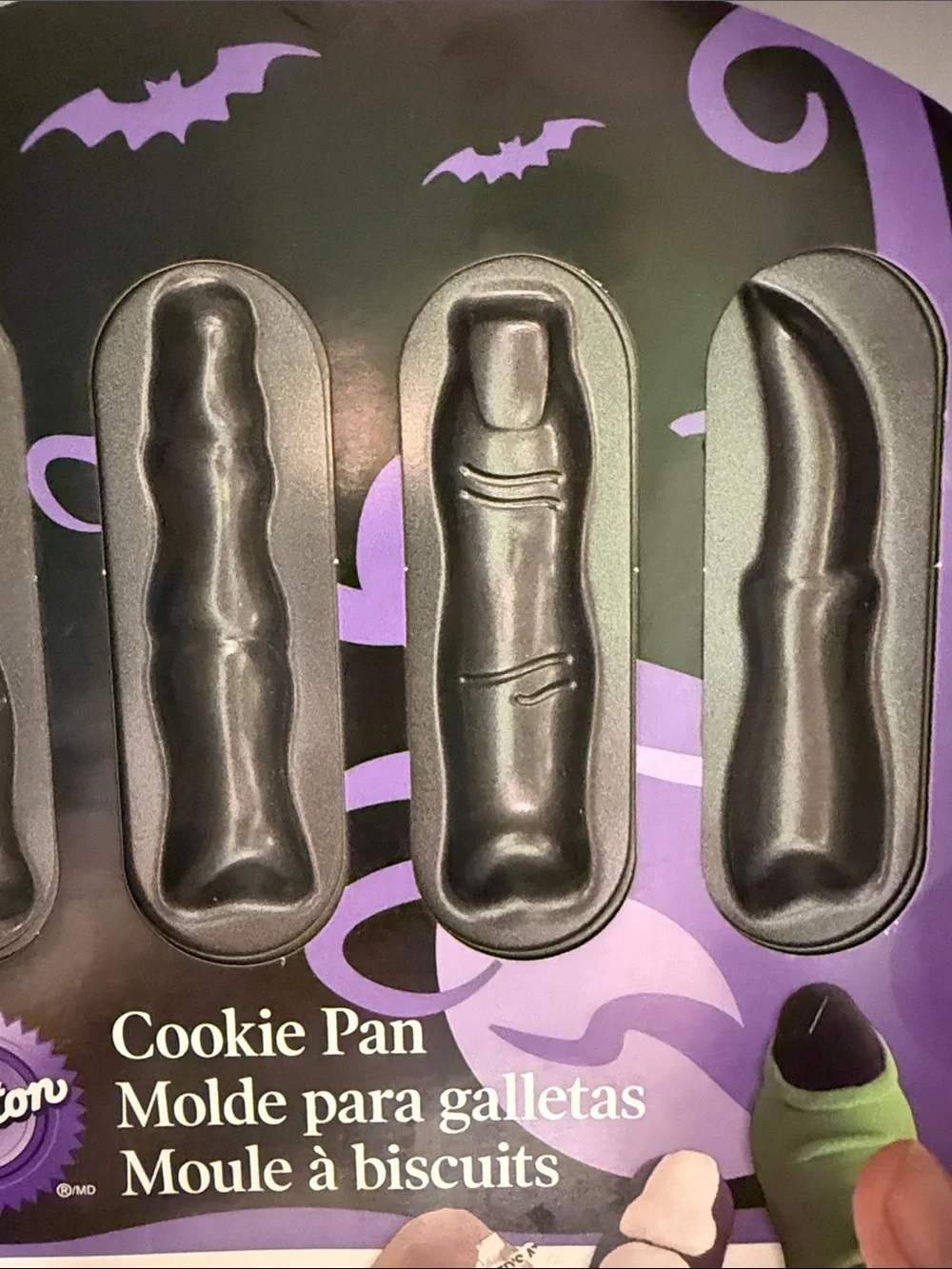 NWT Wilton Finger Cookie Pan in Black and Purple Packaging